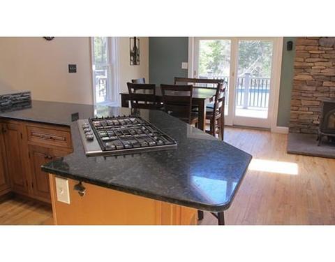 511 E River St, Orange, MA 01364 photo 8