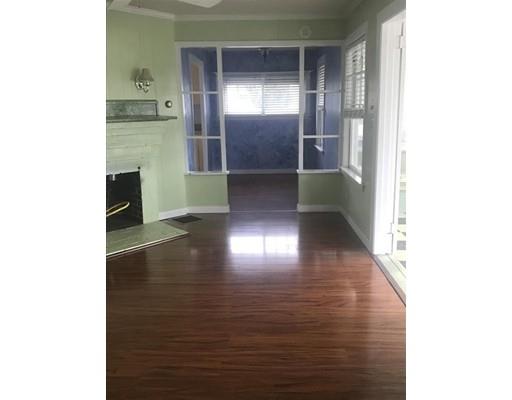 39 Locust St, Wareham, MA 02558 photo 5