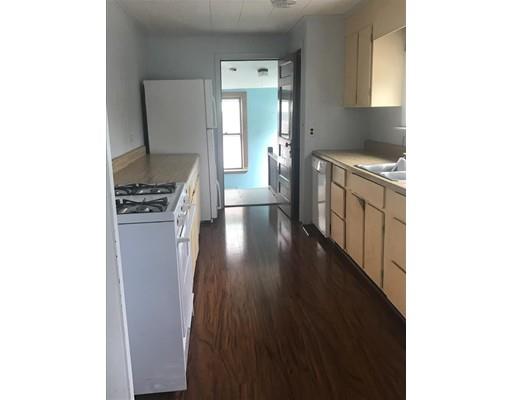39 Locust St, Wareham, MA 02558 photo 4