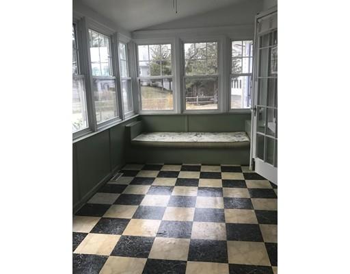 39 Locust St, Wareham, MA 02558 photo 3