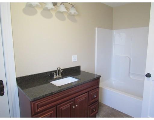 611 Britton St, Chicopee, MA 01020 photo 15