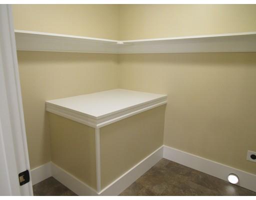 611 Britton St, Chicopee, MA 01020 photo 14