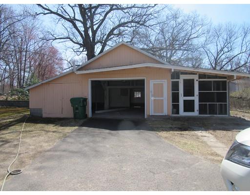 611 Britton St, Chicopee, MA 01020 photo 16