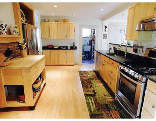 6 Chapel St, Gloucester, MA 01930 photo 5