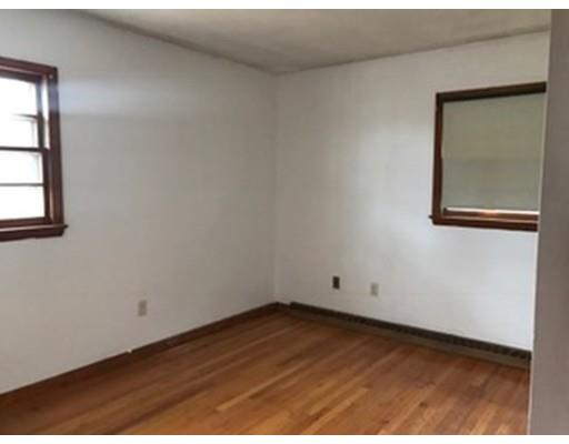 7 Colonial Dr, Lawrence, MA 01843 photo 8