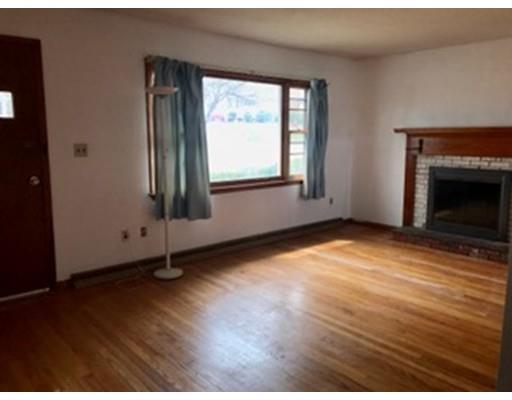 7 Colonial Dr, Lawrence, MA 01843 photo 3