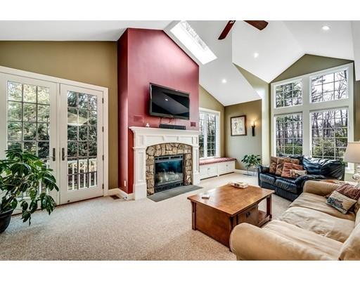 18 Coolidge Dr, Acton, MA 01720 photo 5
