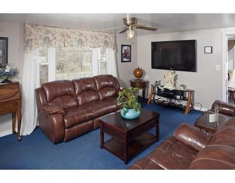 40 Sumner St, Hull, MA 02045 photo 4