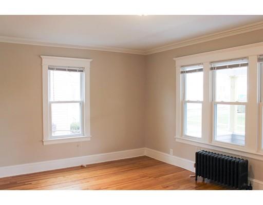 36 Norman St, Springfield, MA 01104 photo 10