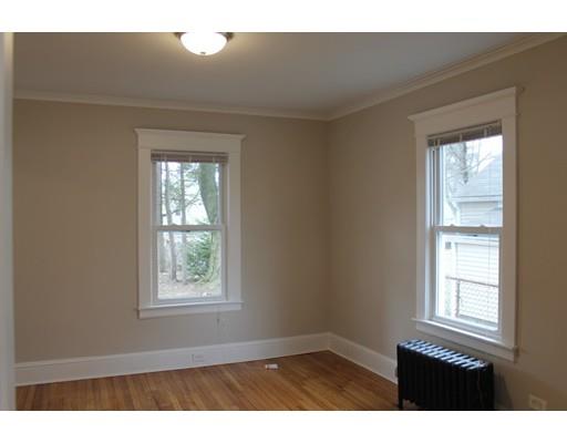 36 Norman St, Springfield, MA 01104 photo 12