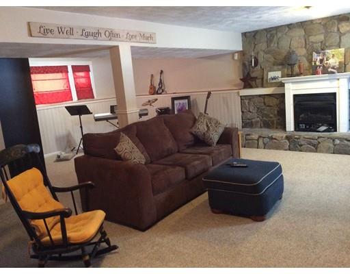5 Dee Dee Cir, Billerica, MA 01821 photo 16