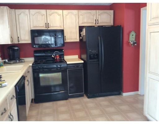 5 Dee Dee Cir, Billerica, MA 01821 photo 2