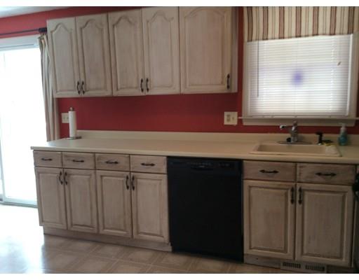 5 Dee Dee Cir, Billerica, MA 01821 photo 3