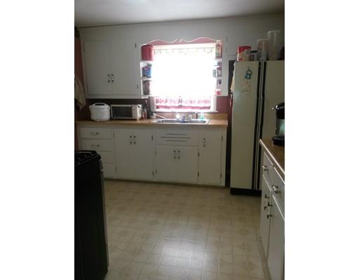 99 Gilman St, Springfield, MA 01118 photo 13