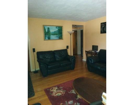 99 Gilman St, Springfield, MA 01118 photo 2