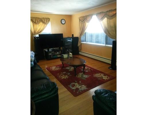 99 Gilman St, Springfield, MA 01118 photo 3