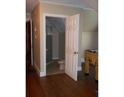 2 Einhorn Rd, Worcester, MA 01609 photo 9
