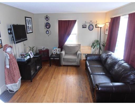 33 Arden St, Springfield, MA 01118 photo 2