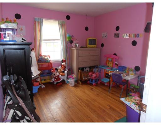 33 Arden St, Springfield, MA 01118 photo 6