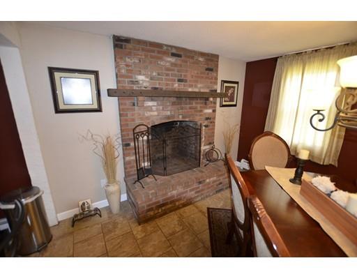 92 Tulsa St, Springfield, MA 01118 photo 4
