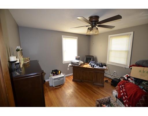 92 Tulsa St, Springfield, MA 01118 photo 16