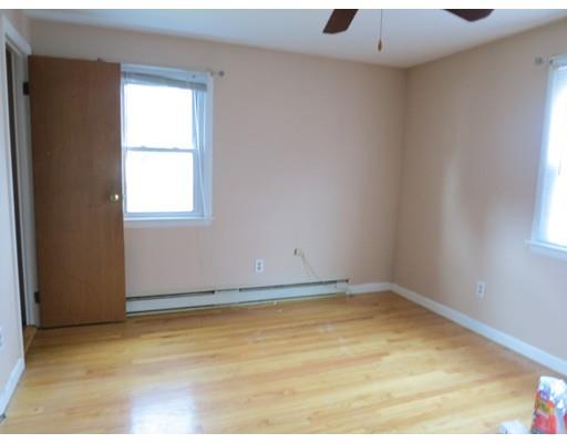 141 Joan St, Springfield, MA 01129 photo 8