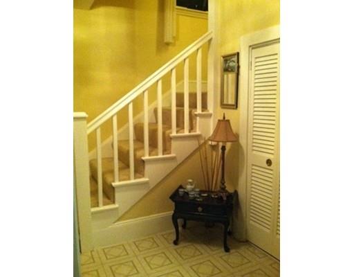 19 Auburn St, Everett, MA 02149 photo 9