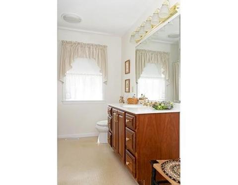 45 Front St, Clinton, MA 01510 photo 10