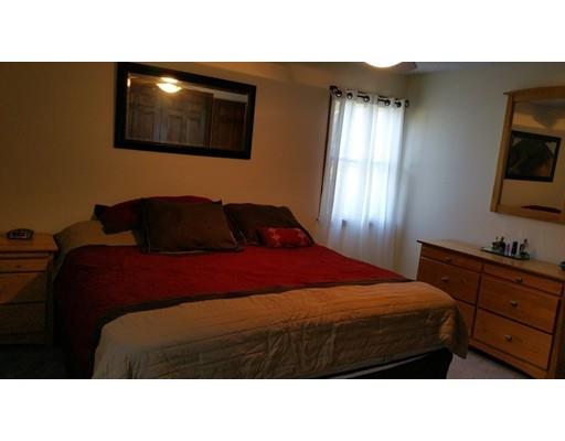 81 Geneva St, Springfield, MA 01151 photo 9