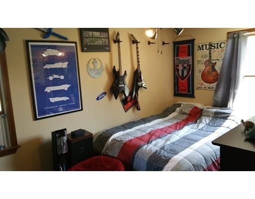 81 Geneva St, Springfield, MA 01151 photo 10
