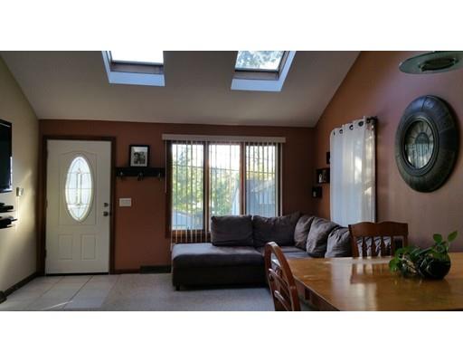 81 Geneva St, Springfield, MA 01151 photo 1