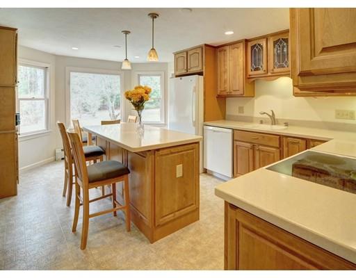 8 Sadler Rd, Upton, MA 01568 photo 6