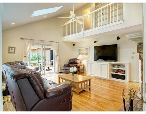 8 Sadler Rd, Upton, MA 01568 photo 11