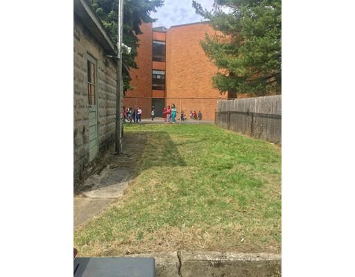 33 Lewis St, Everett, MA 02149 photo 4