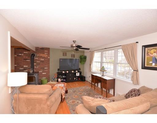 6 Michael Ln, Dudley, MA 01571 photo 3