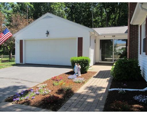 16 Devonshire Dr, Wilbraham, MA 01095 photo 2