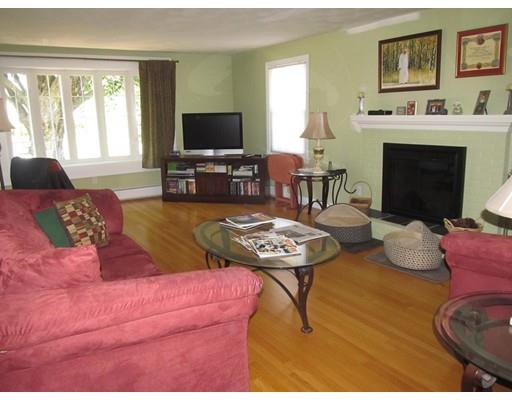 16 Devonshire Dr, Wilbraham, MA 01095 photo 7