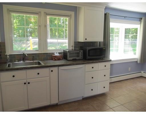 16 Devonshire Dr, Wilbraham, MA 01095 photo 3