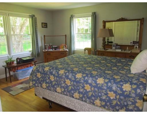 16 Devonshire Dr, Wilbraham, MA 01095 photo 9
