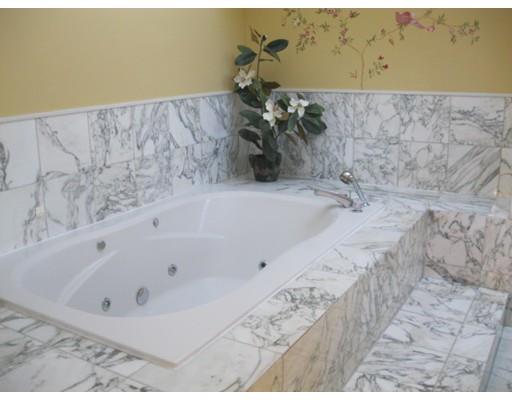 45 Whisper Dr, Worcester, MA 01609 photo 22