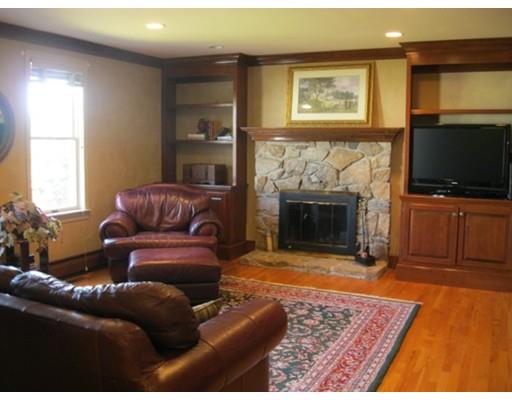 45 Whisper Dr, Worcester, MA 01609 photo 11