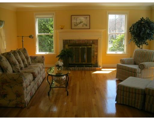 45 Whisper Dr, Worcester, MA 01609 photo 6
