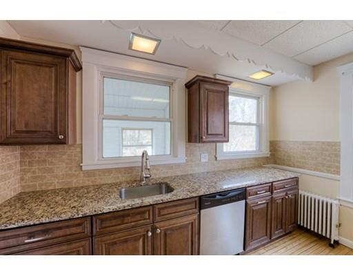 824 Pleasant St, Worcester, MA 01602 photo 10