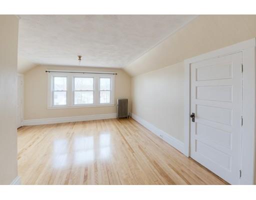 824 Pleasant St, Worcester, MA 01602 photo 24
