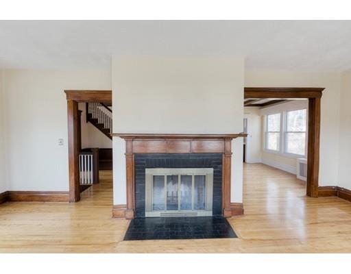 824 Pleasant St, Worcester, MA 01602 photo 13