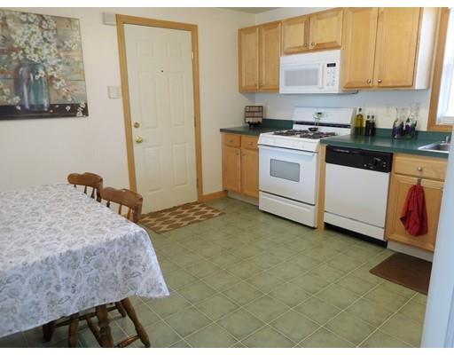 76 Pheasant Dr, Springfield, MA 01119 photo 6