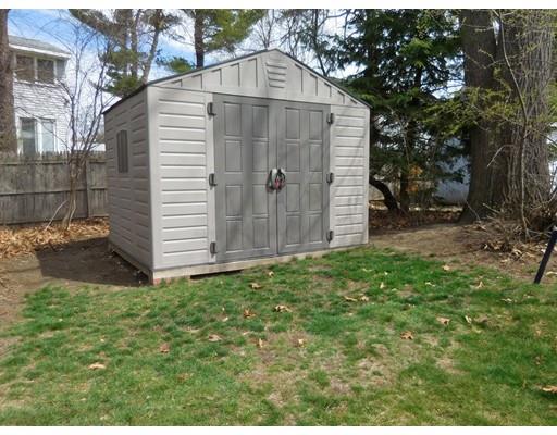 76 Pheasant Dr, Springfield, MA 01119 photo 4
