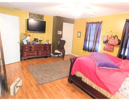 29 Ferris St, Springfield, MA 01151 photo 13