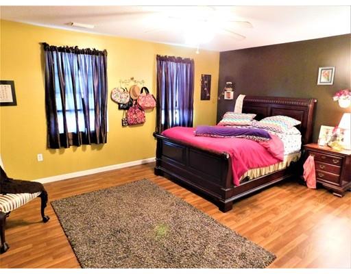29 Ferris St, Springfield, MA 01151 photo 11