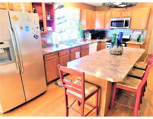 29 Ferris St, Springfield, MA 01151 photo 5
